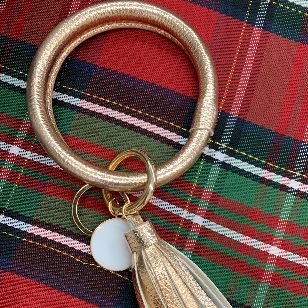 ✨Rose Gold Tassel Key Chain Bangle!!✨